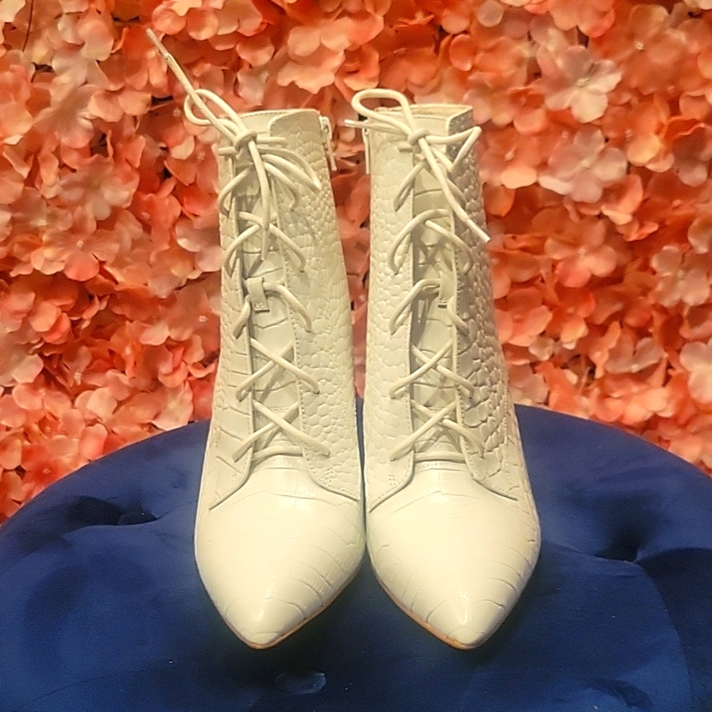 Gianna Bini bootie